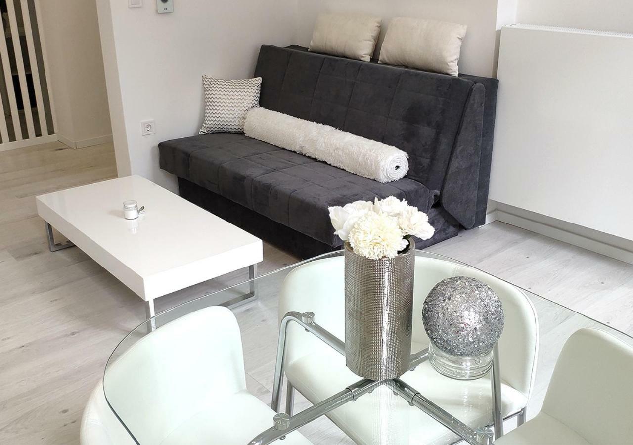 Luxurios And Historic Apartment "Shine" - Right On The Main Square 자그레브 외부 사진